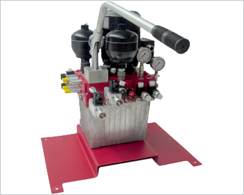 Wind turbine hydraulic device